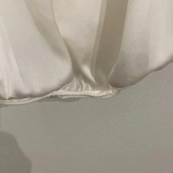 Abercrombie & Fitch Womens Lace Trim Camisole Small Soft White Cropped Feminine - Picture 5 of 12